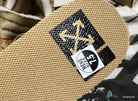   90 Nike AA7293-200 O-W Desert Air Ore Max 0626